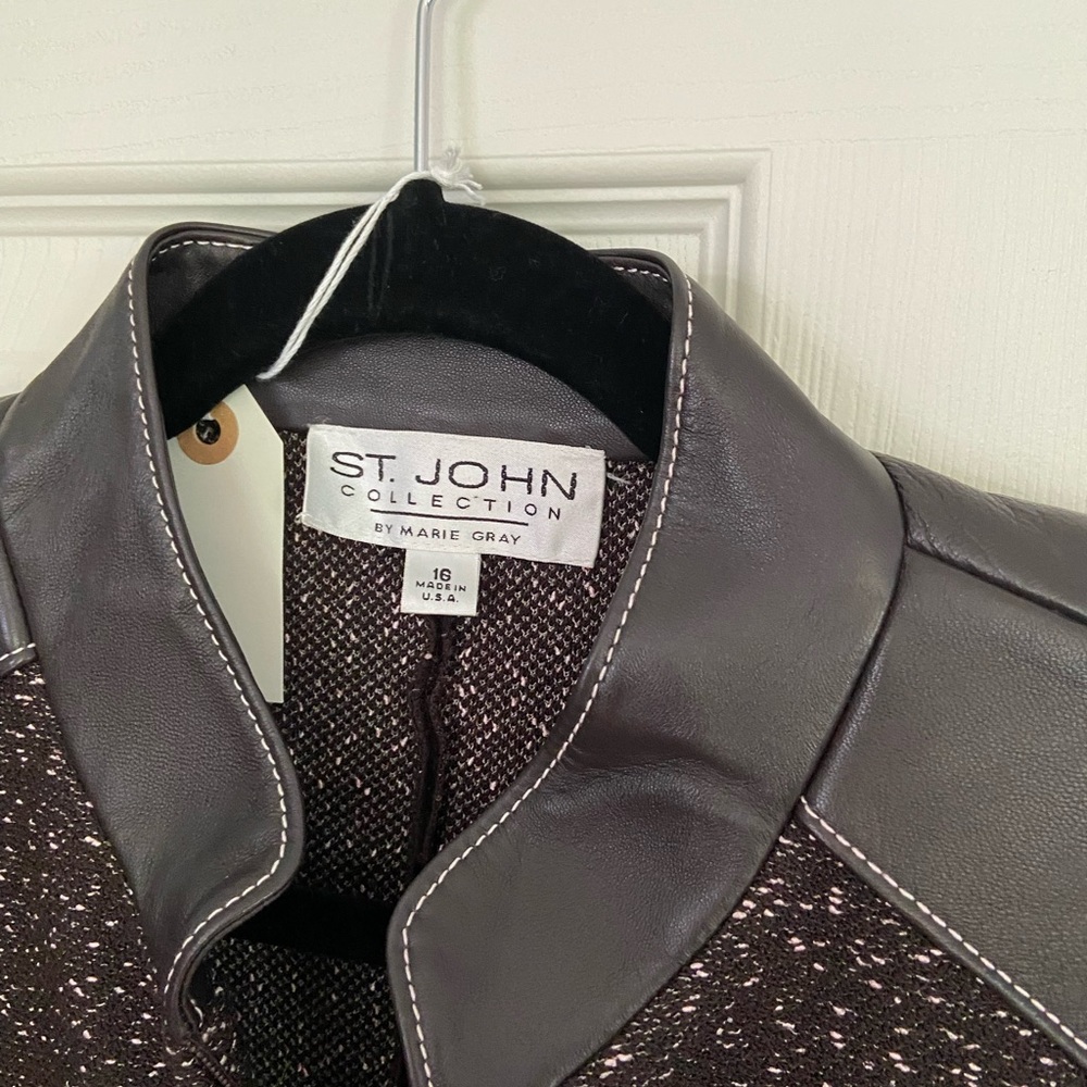 Jacket and blouse - Picture 2 of 6